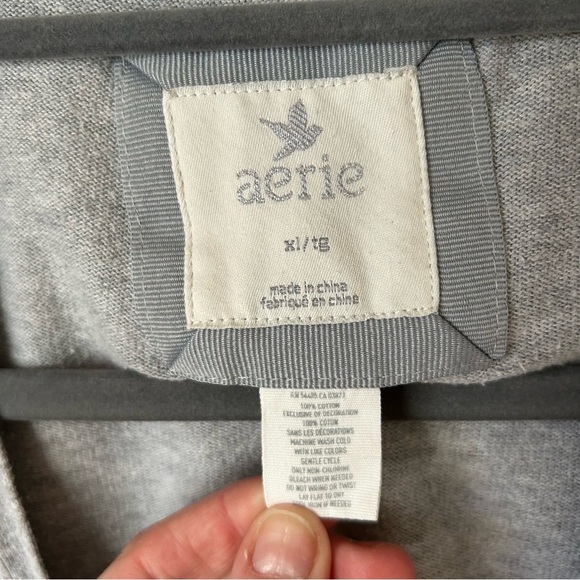 Aerie Gray Lightweight Button Front Knit Cardigan Sweater V-Neck Women’s Size XL - Picture 2 of 4